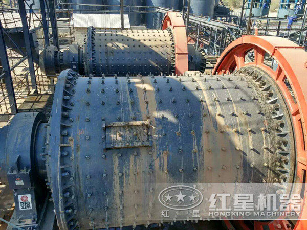 錳礦生產(chǎn)現(xiàn)場(chǎng)圖