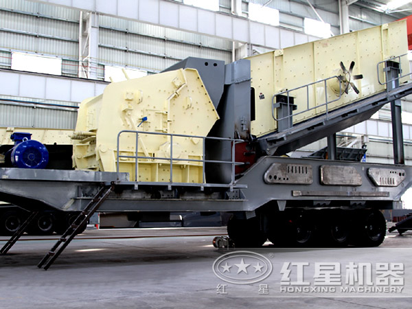 小型車載移動(dòng)破碎機(jī)