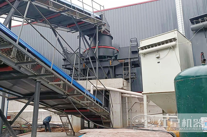 沖擊式破碎機作業(yè)現(xiàn)場實拍