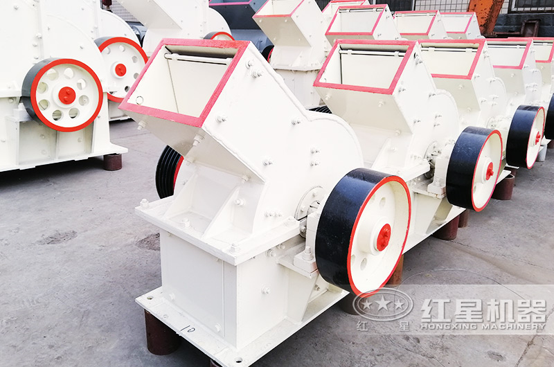 錘式破碎機(jī)現(xiàn)場實拍圖