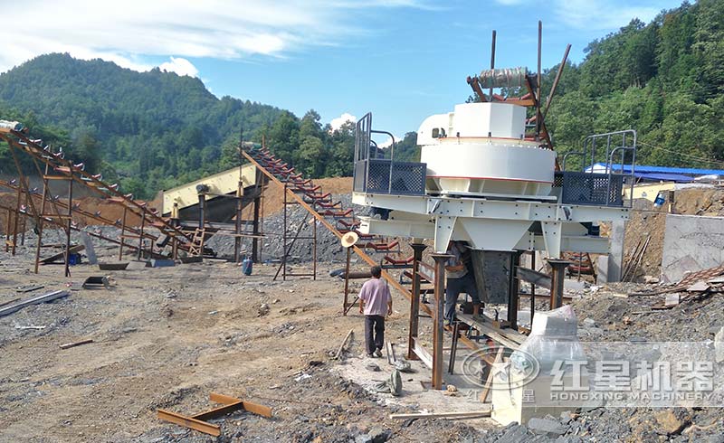 沖擊式制砂機處理石灰石現(xiàn)場實拍 沖擊式制砂機處理石灰石現(xiàn)場實拍