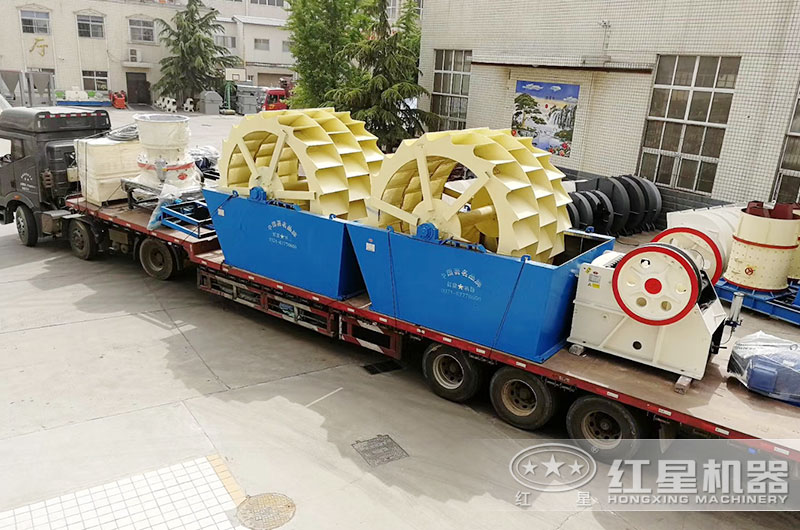 整套水洗機制砂設備裝車發(fā)貨中 整套水洗機制砂設備裝車發(fā)貨中