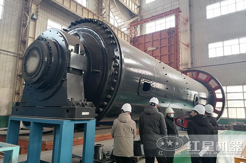 客戶來廠考察球磨機 客戶來廠考察球磨機