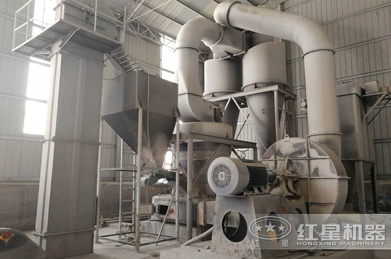 石灰石磨粉加工客戶(hù)現(xiàn)場(chǎng)實(shí)拍