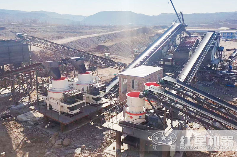 大型精品砂加工生產(chǎn)客戶現(xiàn)場 大型精品砂加工生產(chǎn)客戶現(xiàn)場