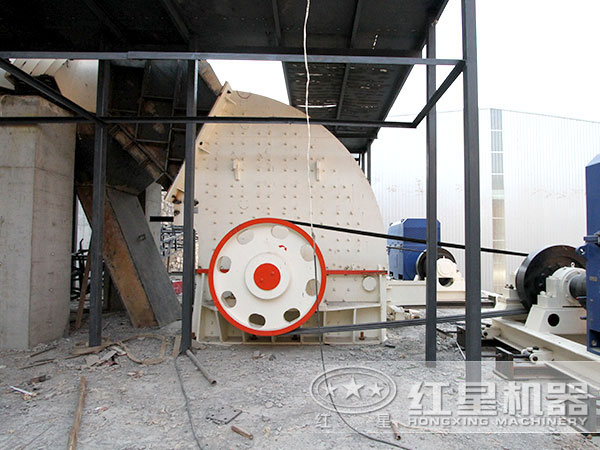 小型爐渣重型錘式破碎機(jī)浙江用戶現(xiàn)場