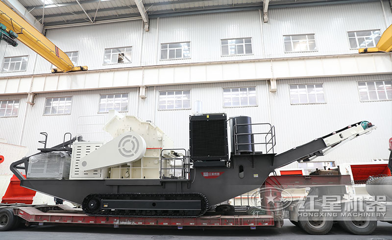 履帶式破碎機(jī)裝車