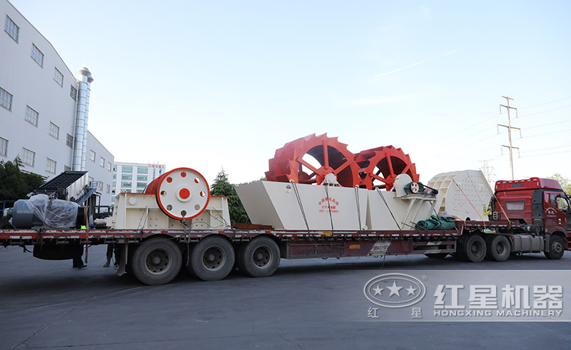 一條重錘式破碎機生產(chǎn)線發(fā)貨