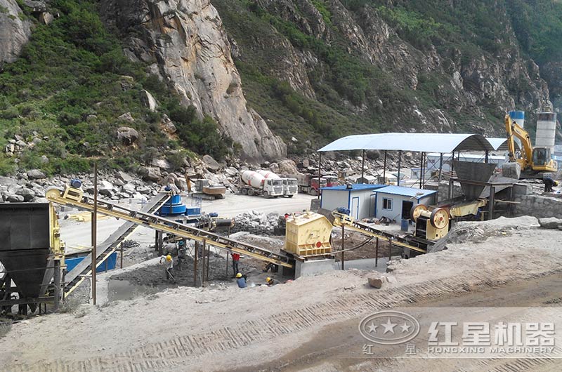 機制砂作業(yè)現(xiàn)場實拍圖