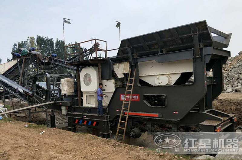 顎式移動(dòng)破碎站在廣東客戶(hù)石子廠(chǎng)已運(yùn)行3年