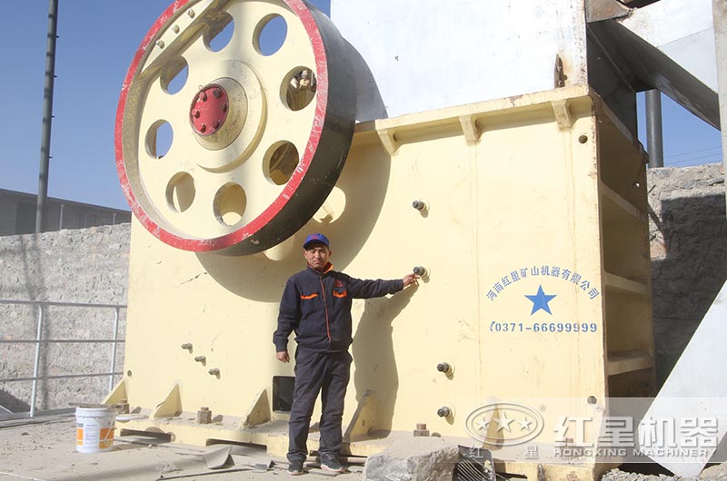 技術(shù)人員到河北客戶現(xiàn)場(chǎng)對(duì)設(shè)備進(jìn)行安裝、調(diào)試