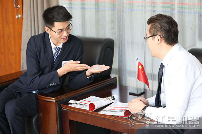 客戶帶料來廠咨詢，根據(jù)需求購機(jī)