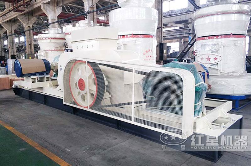 時(shí)產(chǎn)100噸雙齒輥破碎機(jī)