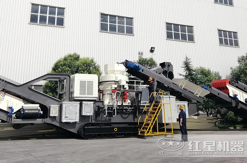 圖3:移動破碎石頭的機(jī)器_圓錐式 圖3:移動破碎石頭的機(jī)器_圓錐式