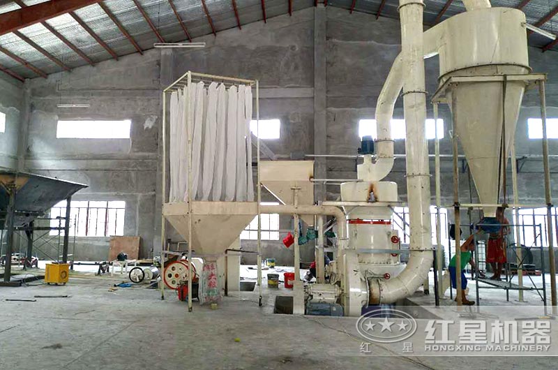 小型雷蒙磨粉機(jī)生產(chǎn)線