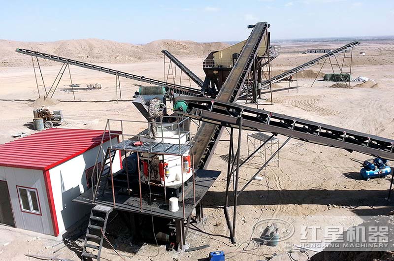 每小時(shí)100噸圓錐式破碎機(jī)生產(chǎn)現(xiàn)場(chǎng)圖 每小時(shí)100噸圓錐式破碎機(jī)生產(chǎn)現(xiàn)場(chǎng)圖