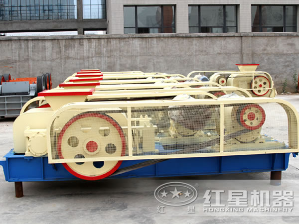 2PG0640對(duì)輥破碎機(jī)圖片