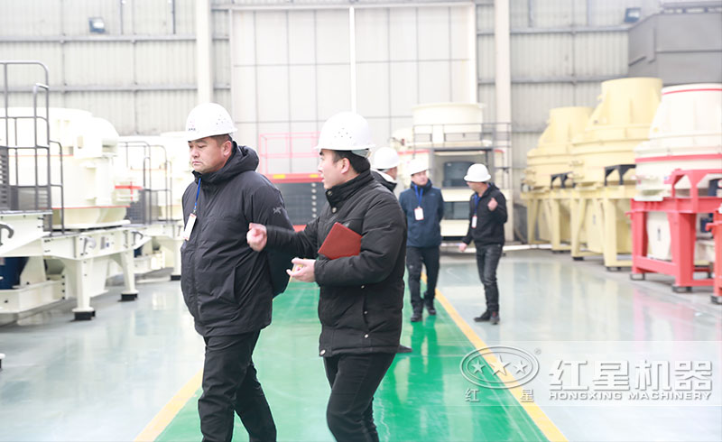 客戶到設(shè)備生產(chǎn)車間實(shí)地考察 客戶到設(shè)備生產(chǎn)車間實(shí)地考察