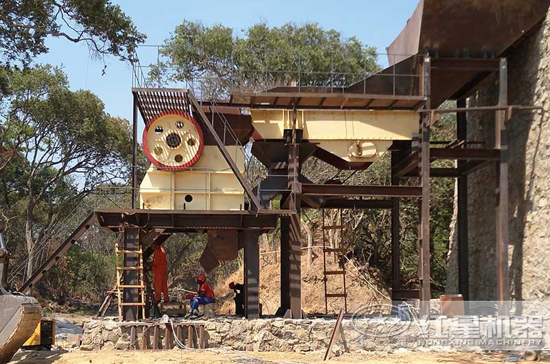 顎式破碎機(jī)生產(chǎn)現(xiàn)場圖 顎式破碎機(jī)生產(chǎn)現(xiàn)場圖