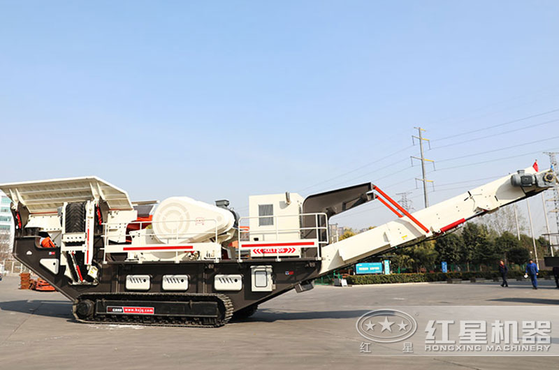 移動式破碎機適應(yīng)性強、方便靈活