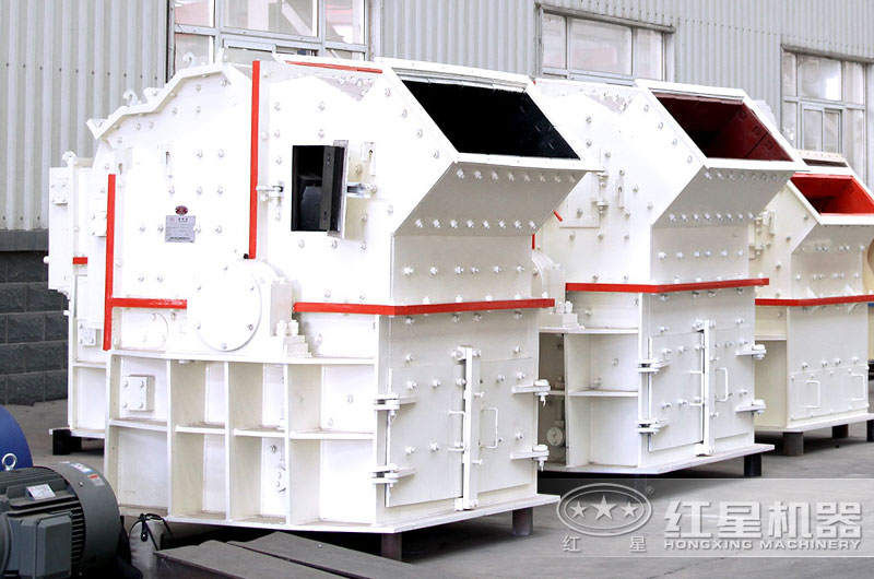 細(xì)碎制砂機(jī)占地面積小，移動(dòng)方便