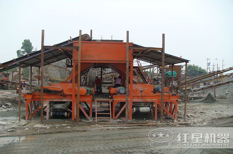 對輥制砂機在小型制砂廠中的應用