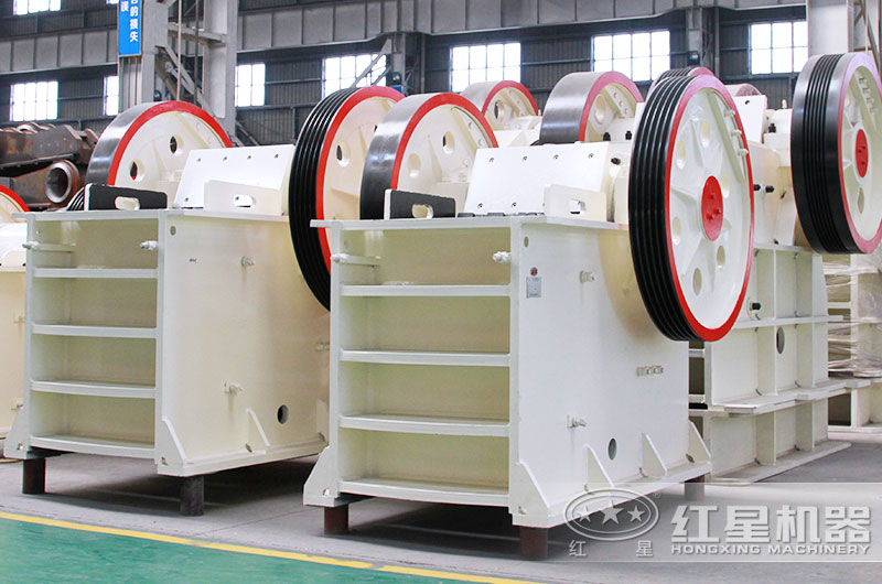 小型顎式破碎機(jī)體積小，能量大