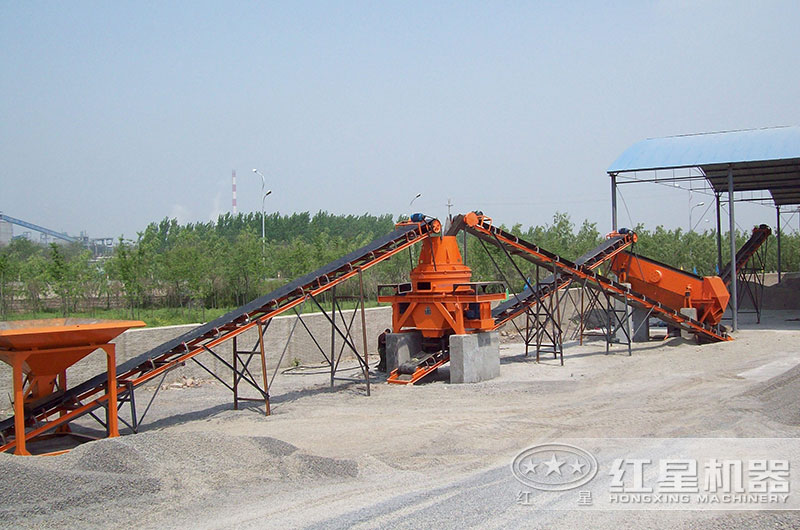 小型制砂機作業(yè)現場圖