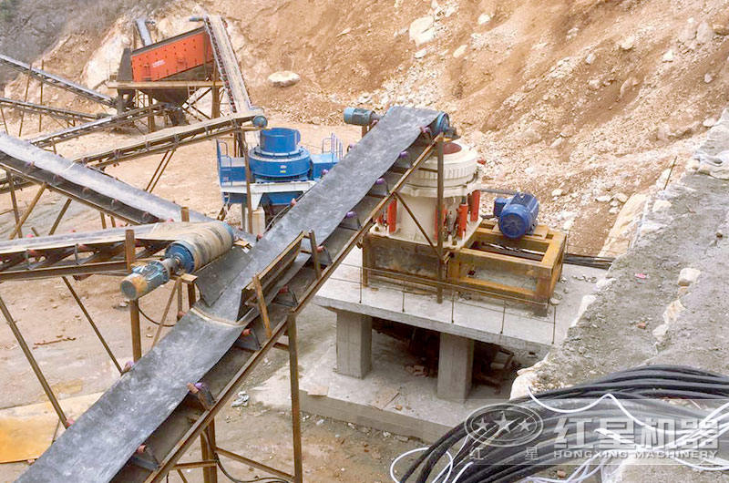 時產200噸石料生產現(xiàn)場 時產200噸石料生產現(xiàn)場