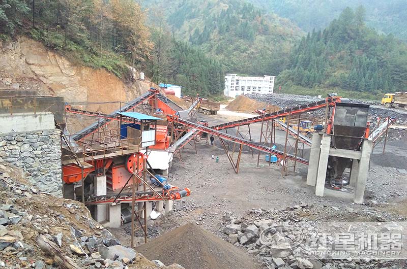 CJ系列歐版顎式破碎機(jī)生產(chǎn)現(xiàn)場(chǎng) CJ系列歐版顎式破碎機(jī)生產(chǎn)現(xiàn)場(chǎng)