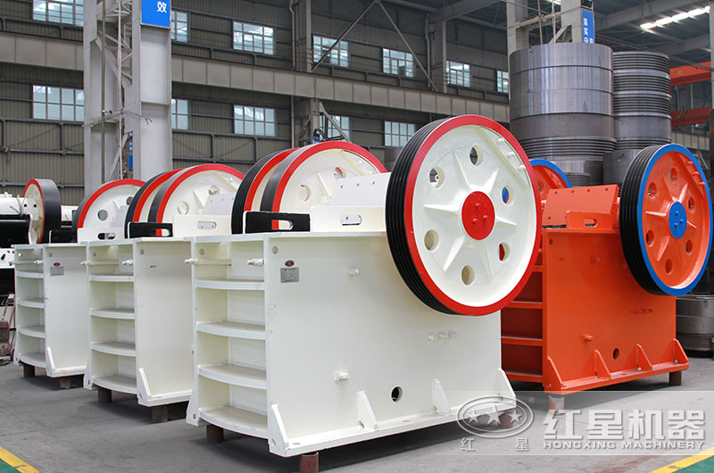 顎式破碎機(jī)車間實拍圖 顎式破碎機(jī)車間實拍圖