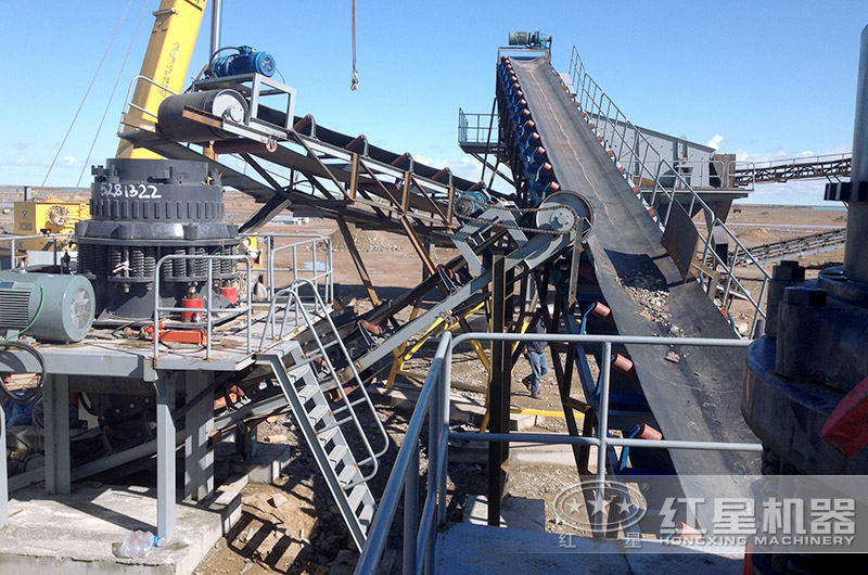 1750圓錐破碎機生產(chǎn)現(xiàn)場