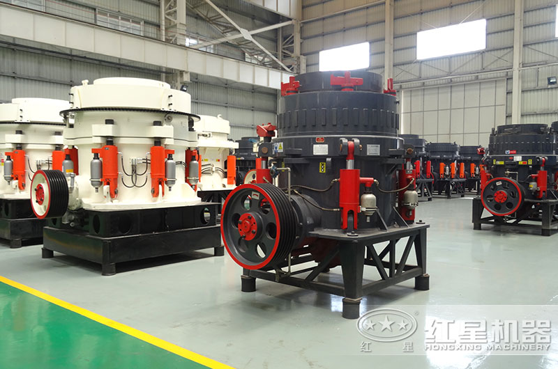 圓錐破碎機(jī)車間實(shí)拍圖