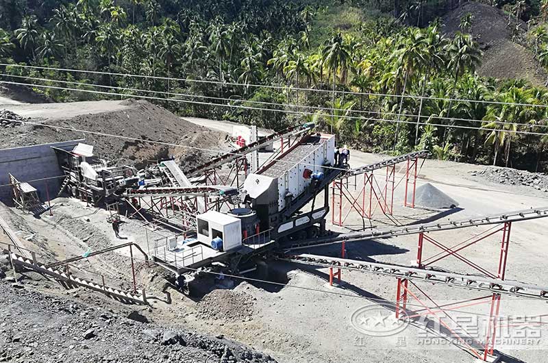 移動機(jī)制砂生產(chǎn)線，多臺聯(lián)合作業(yè)