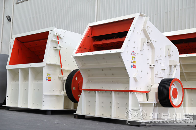 反擊式粉碎機(jī)圖片 反擊式粉碎機(jī)圖片