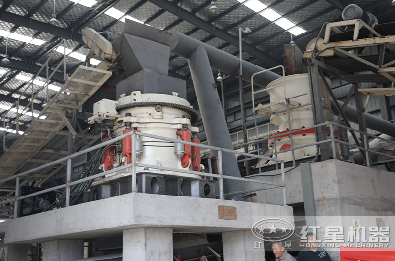 圓錐破作業(yè)現(xiàn)場